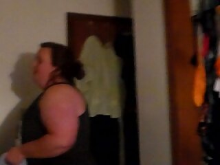 Busty کلیپ سکسی روسی لڑکی پر ہاتھ پھیرتے اس کی گرل فرینڈ کی ننگی